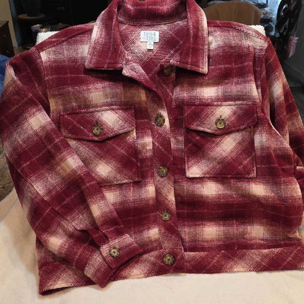 Crop Flannel XL Jacket